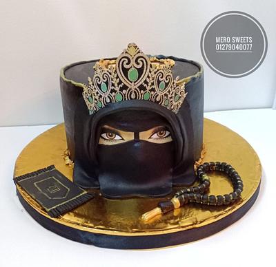 Queen cake - Cake by Meroosweets