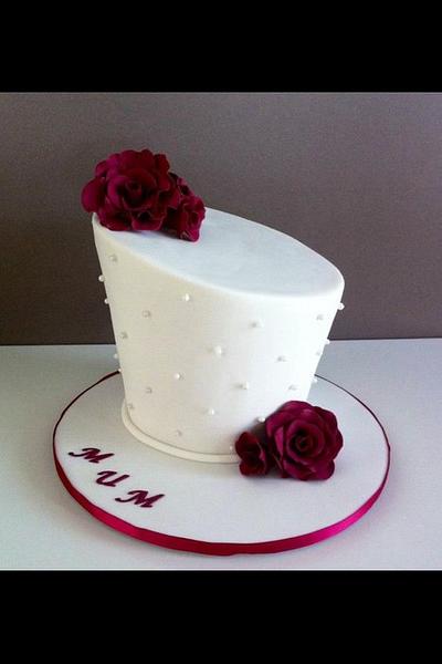 Rose elegance - Cake by Kat Pescud