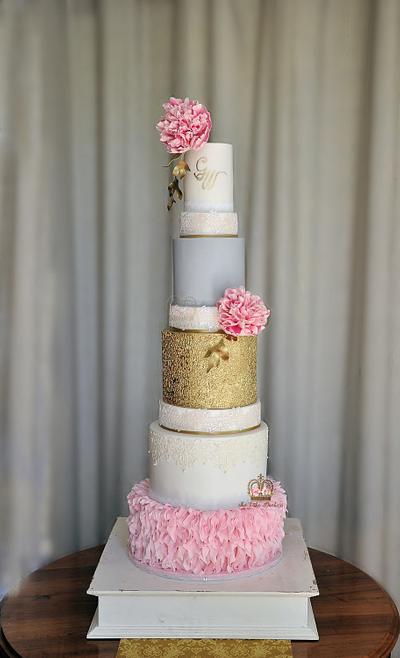 Glamorous Elegance - Cake by Sumaiya Omar - The Cake Duchess 