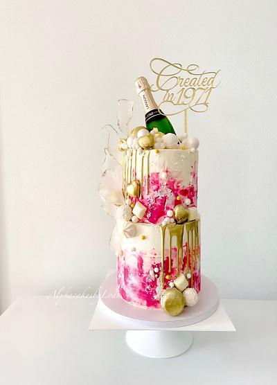 Champagne bubble Cake 💛🍾💛 - Cake by AlphacakesbyLoan 