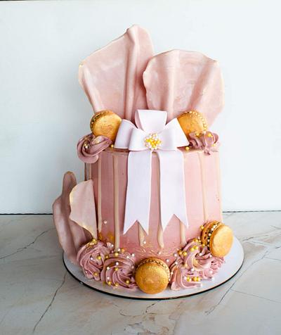 Cake with ribbon and chocolate waves - Cake by TortIva
