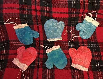 Christmas Mitten Ornaments  - Cake by June ("Clarky's Cakes")