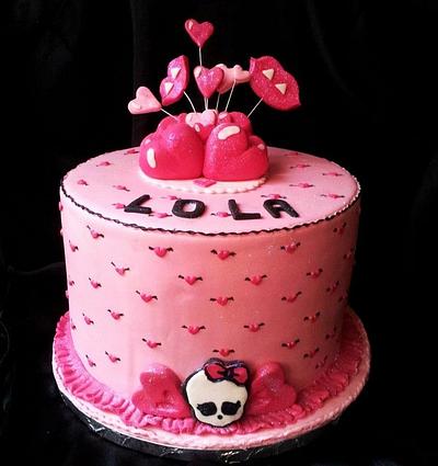 Monster high cake - Cake by Angelica