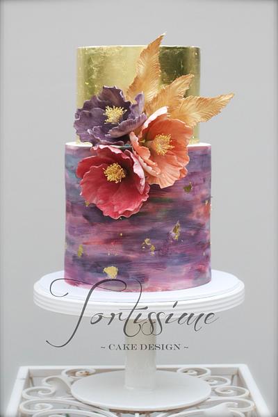 Gold Feather - Cake by Tortissime Cake Design