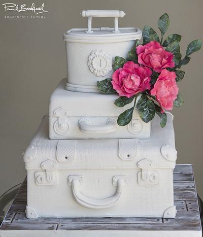 White Vintage Suitcase - Cake by Paul Bradford Sugarcraft School 