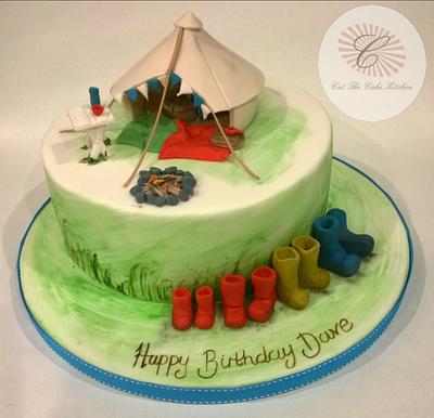 Not So Glamping - Cake by Emma Lake - Cut The Cake Kitchen