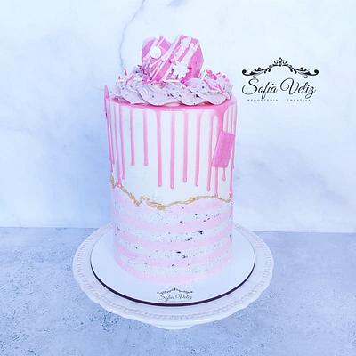 Dripcake de San Valentin  - Cake by Sofia veliz