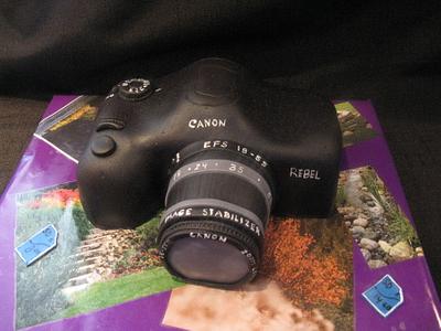 Canon Rebel - Cake by elaine
