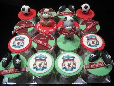 Liverpool Cupcakes - Cake by Nicholas Ang