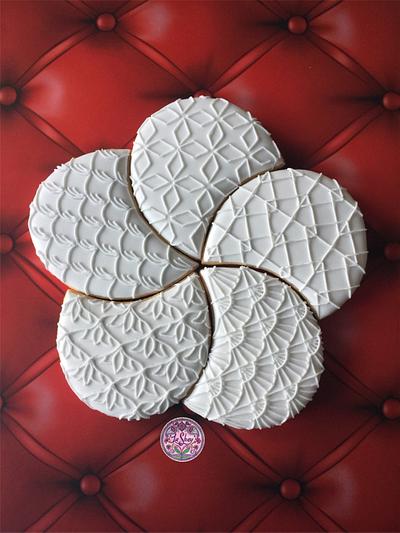 Sashiko Quilt in White - Cake by La Shay by Ferda Ozcan