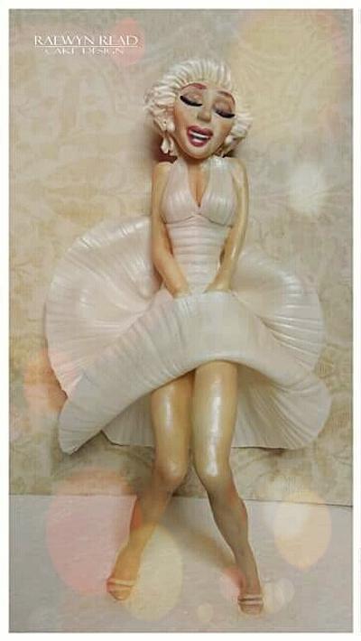 Marilyn Monroe - Cake by Raewyn Read Cake Design