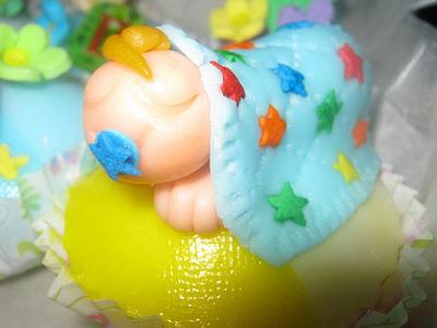 Baby topper - Cake by Cherie Permalino