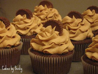 Chocolate Peanut Butter Bliss Cupcakes - Cake by Becky Pendergraft