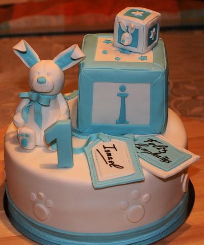 Tarta fondant conejito mi primer cumpleaños, Fondant bunny cake my first birthday - Cake by Machus sweetmeats
