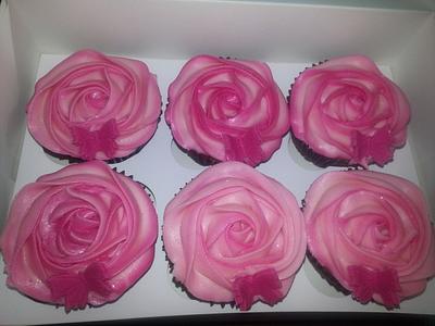 rose cupcakes  - Cake by stacey
