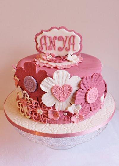 Pretty in Pink - Cake by Emily