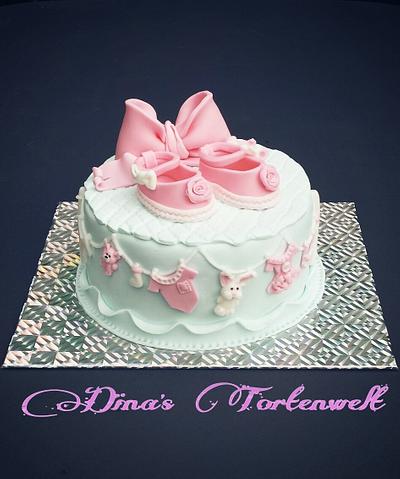 Baby Shower Cake  - Cake by Dina's Tortenwelt 