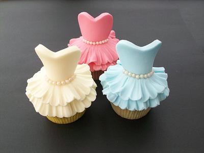Ballerina cupcakes - Cake by TraceyWheeler