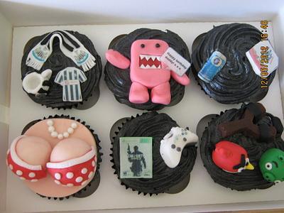 novelty cupcakes - Cake by Sue
