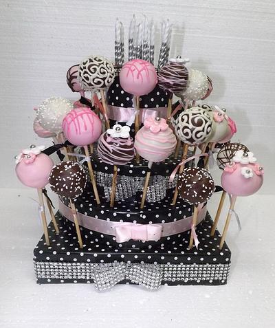 Cake Pops - Cake by Katarina