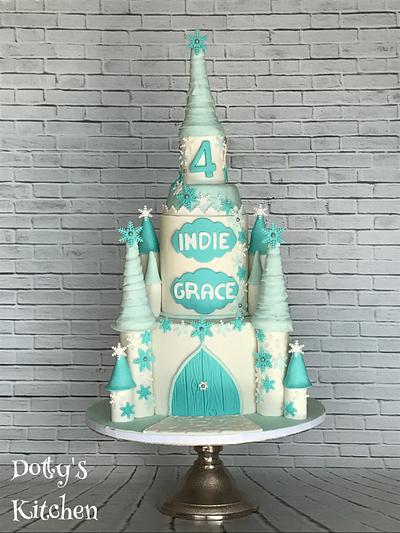 Frozen Castle Cake - Cake by dottyskitchen