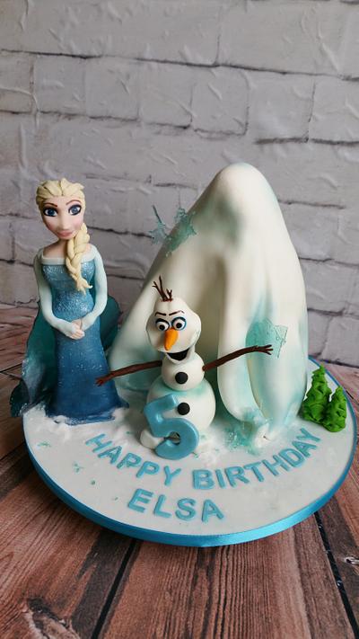 Elsa for Elsa  - Cake by The Sugar Cake Company