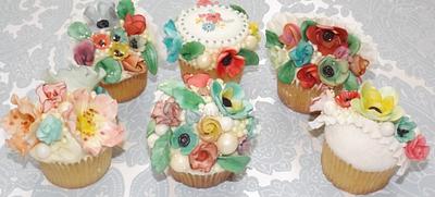 English Country Garden Cupcakes Class - Cake by Deb