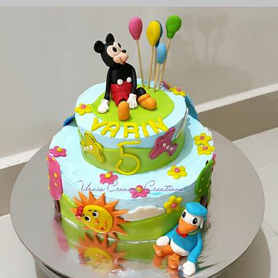 Disney love - Cake by Urvi Zaveri 