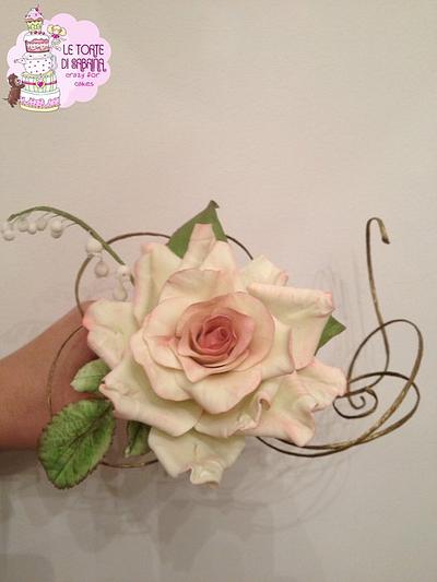 Rose with foliage and lily of the valley - Cake by Le torte di Sabrina - crazy for cakes