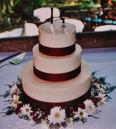 Burgundy and daisy Buttercream wedding cake - Cake by Nancys Fancys Cakes & Catering (Nancy Goolsby)