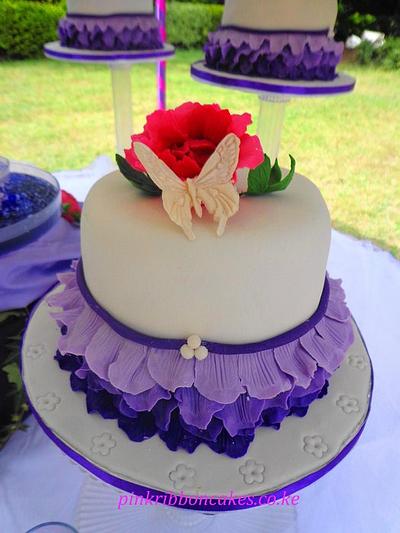 purple ombre ruffled cake - Cake by Pinkribbon cakedelight (Marystella)