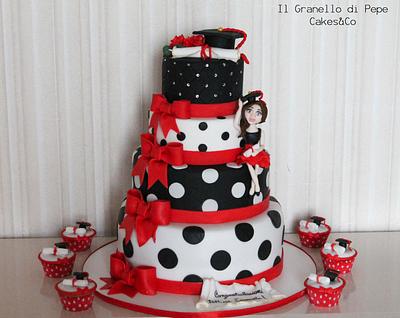 Black&White Graduation Cake - Cake by Il Granello di Pepe Cakes&Co