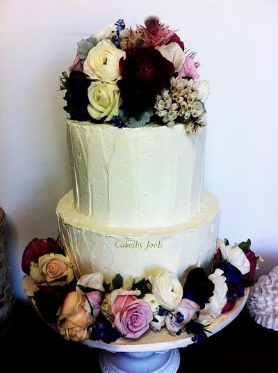 Flowered Wedding - Cake by Cakesby Jools