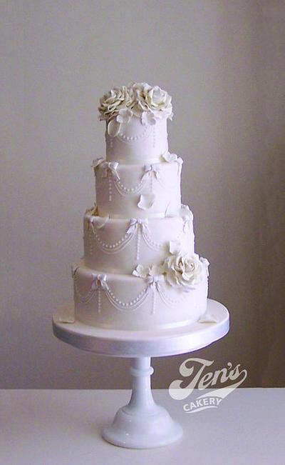 Ivory bows cake - Cake by Jen's Cakery