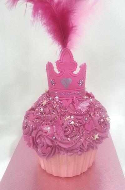 Princess giant cupcake - Cake by customcakery