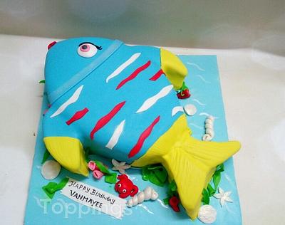 Fish theme cake - Cake by toppings