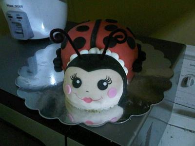 Miss Ladybug! - Cake by Gabriela Mera