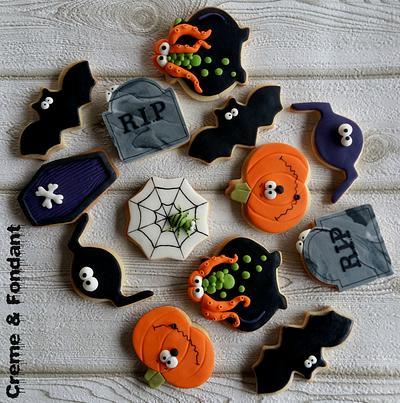 Happy halloween cookies! - Cake by Creme & Fondant