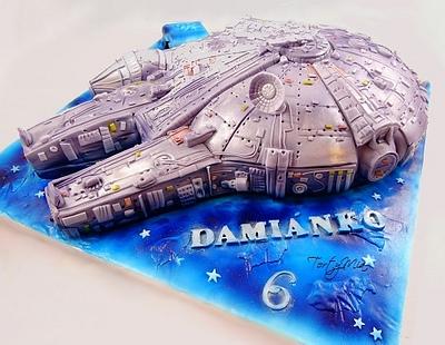 Millenium Falcon - Star Wars - Cake by TortyMia