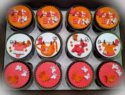 Clothesline themed baby shower cupcakes  - Cake by Skmaestas