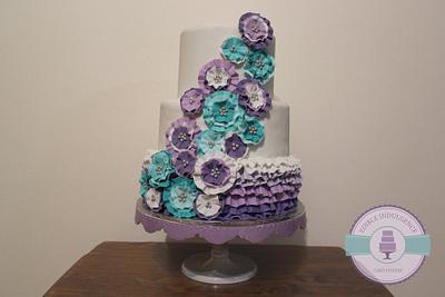 My 21st birthday cake! - Cake by Edible Indulgence