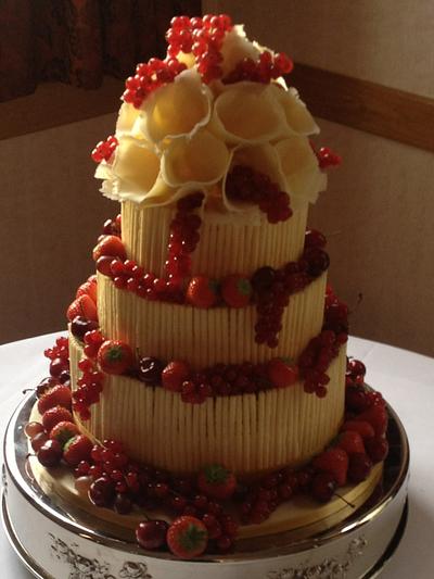 White chocolate and berries - Cake by Paul of Happy Occasions Cakes.