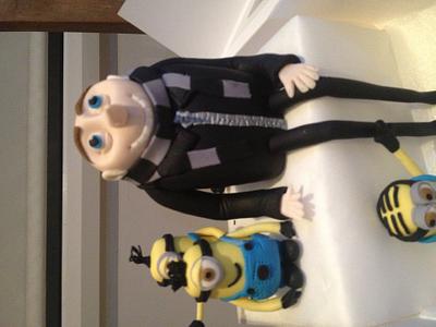 Gru and his minions despicable me  - Cake by Dis Sweet Delights