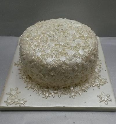 Christmas Cake  - Cake by Sarah Poole