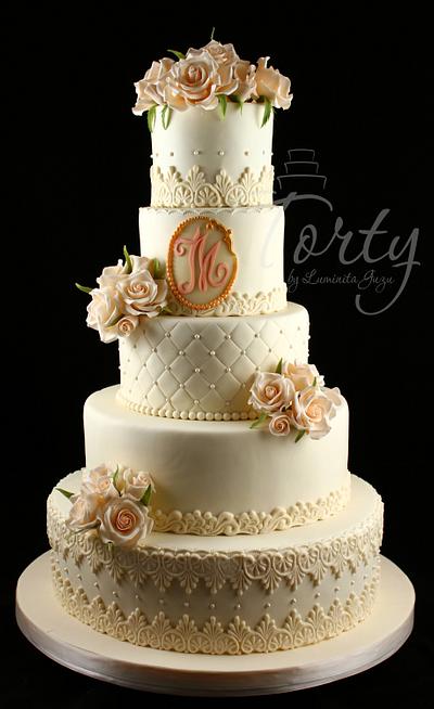 Wedding cake - Cake by Luminita Guzu