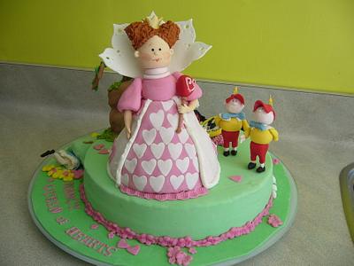 Queen of Hearts - Cake by Bev Jones
