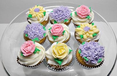 Flower cupcakes - Cake by Donna Tokazowski- Cake Hatteras, Martinsburg WV