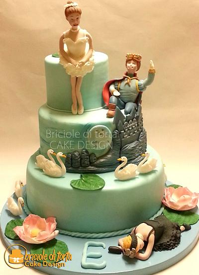 B'DAY CAKE The death of the swan - Cake by BRICIOLE DI TORTA di MARIA SILVIA CHECCACCI