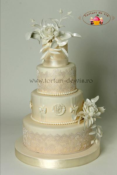 White christening cake - Cake by Viorica Dinu
