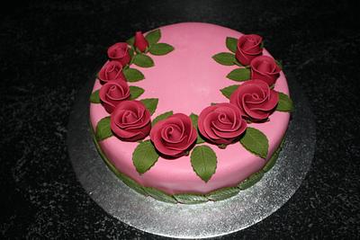 Roses. - Cake by Natalia